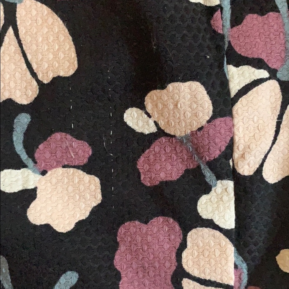 Ann Taylor Pencil Skirt Gingko Pattern - Picture 7 of 7